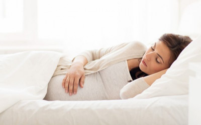 بهترین روش خوابیدن در بارداری چیست؟