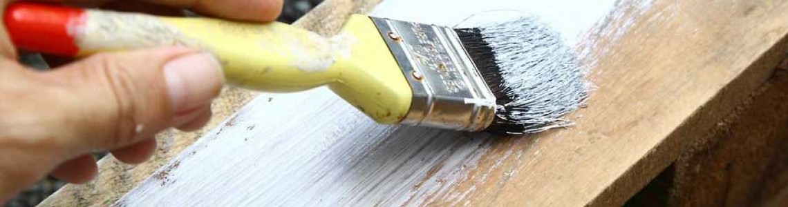 رنگ کردن وسایل چوبی منزل رنگ کردن وسایل چوبی منزل