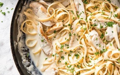 پاستا آلفردو با پنیر خامه ای