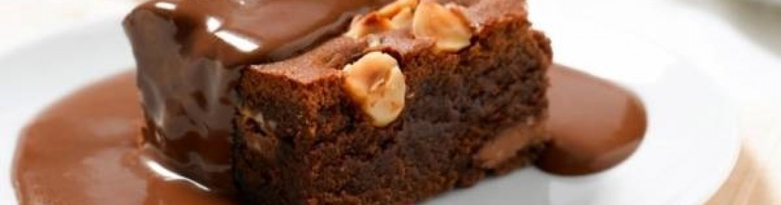 کیک براونی بادام زمینی کیک براونی بادام زمینی