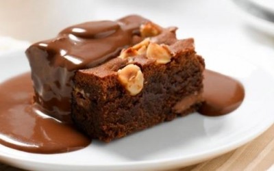 کیک براونی بادام زمینی