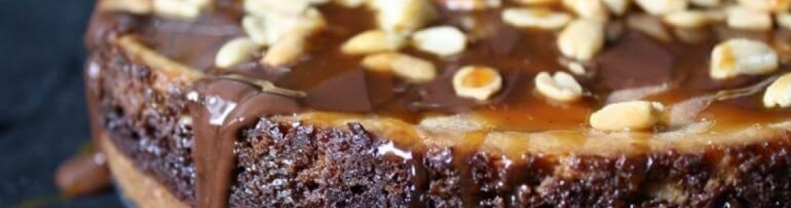 کیک کاراملی با کره بادام زمینی کیک کاراملی با کره بادام زمینی