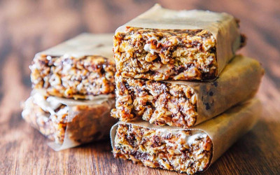 گرانول کره بادام زمینی و شکلات