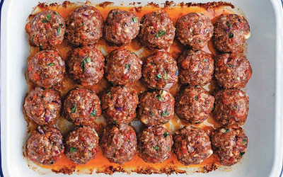 کوفته قرمزه نخودچی اصفهان کوفته قرمزه نخودچی اصفهان