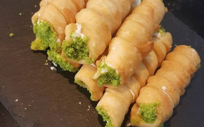 شیرینی ساق عروس شیرینی ساق عروس