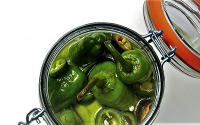 ترشی فلفل سبز ترشی فلفل سبز