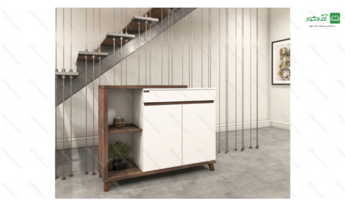 جاکفشی لارا