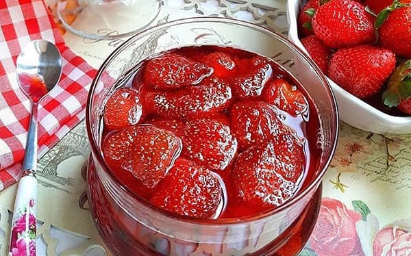 مواد لازم برای تهیه مربا توت فرنگی
