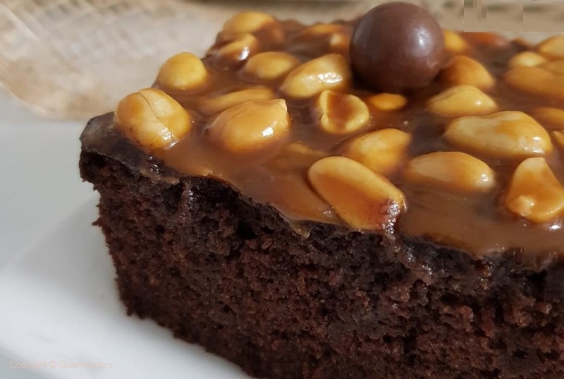 طرز تهیه کیک کاراملی با کره بادام زمینی