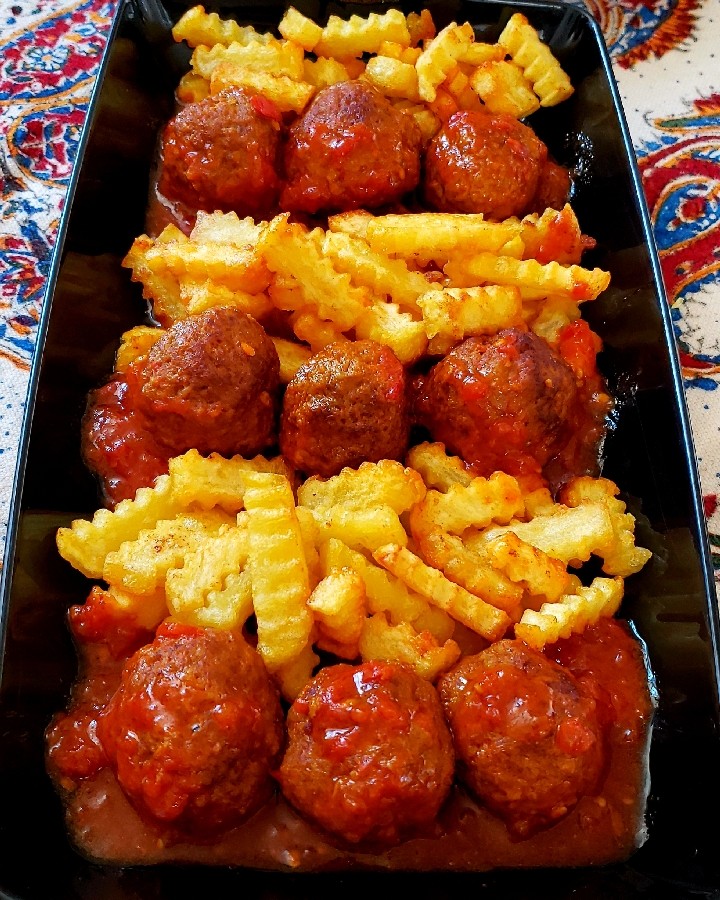 خورشت کوفته ریزه با سیب زمینی