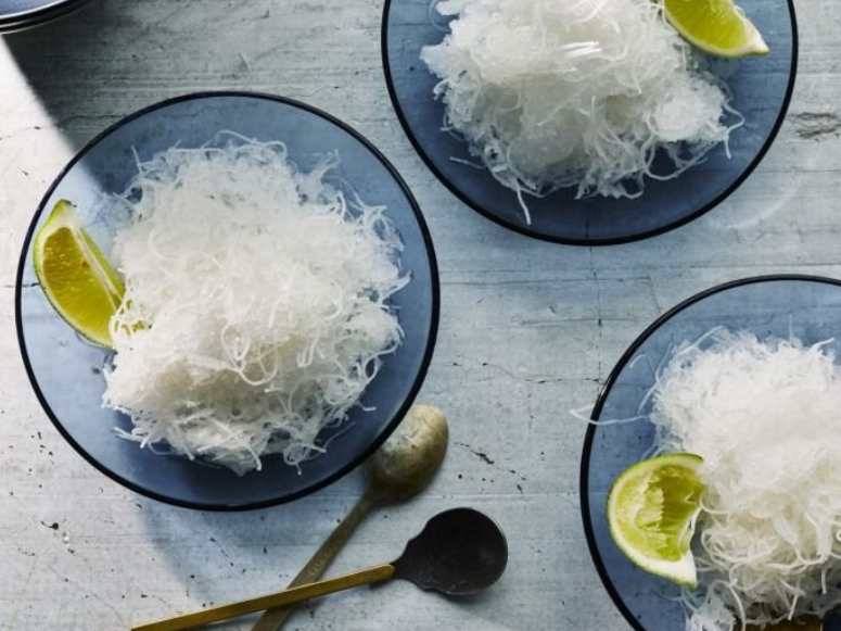 طرز تهیه فالوده شیرازی
