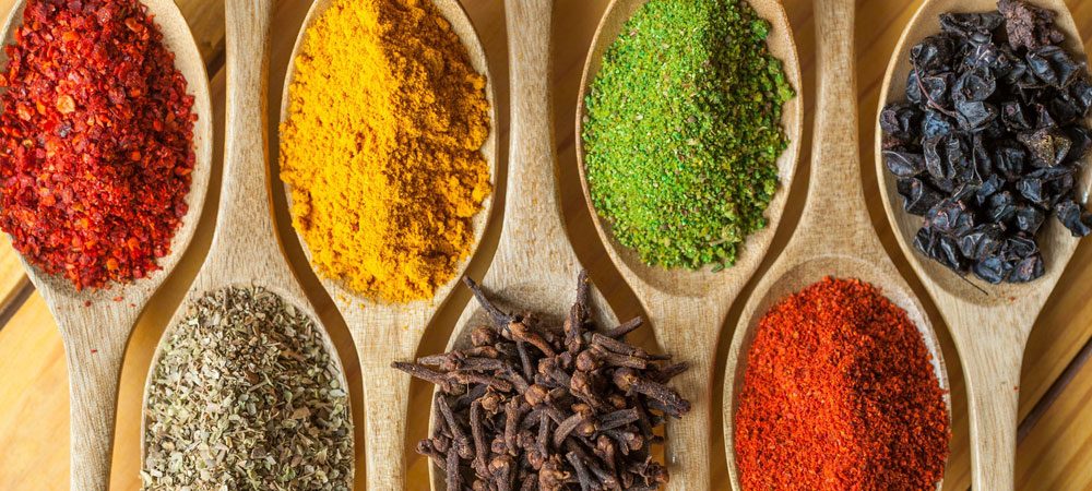انواع چاشنی و ادویه